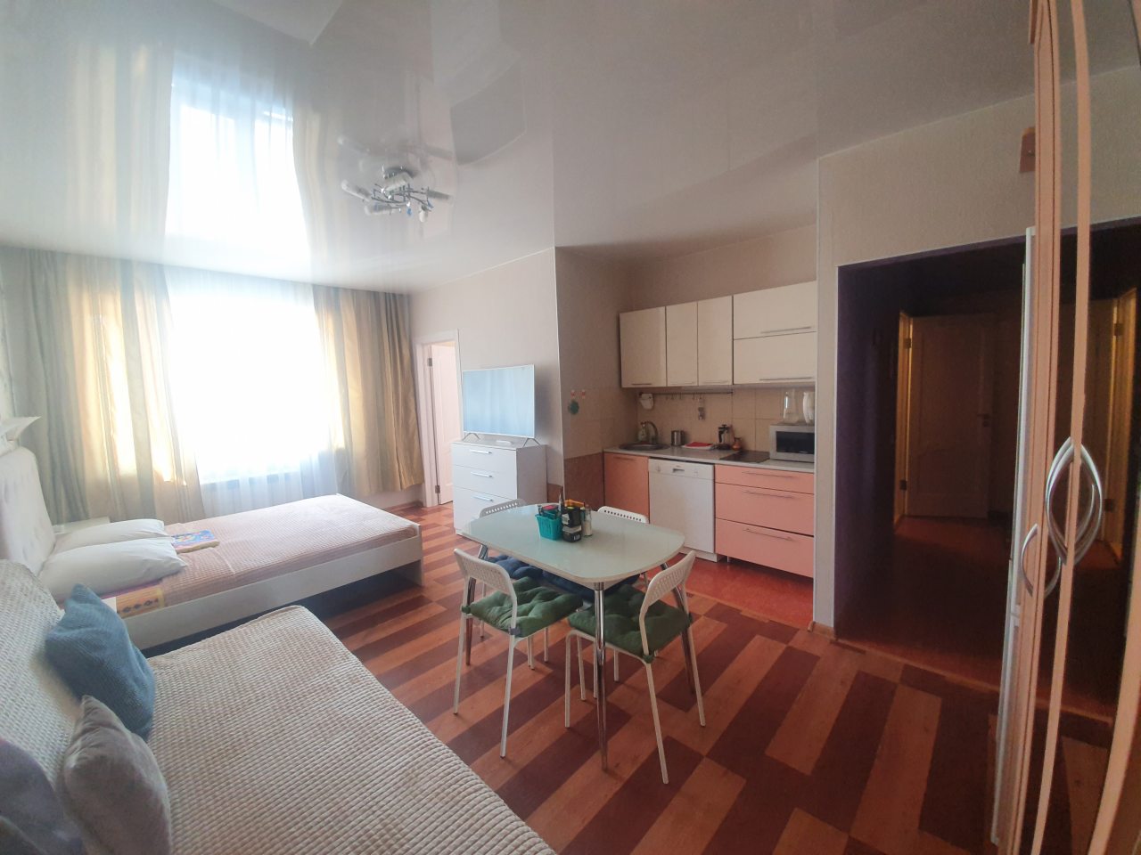 Апартаменты (Стандартные апартаменты-студио с 2 спальнями 048) апартамента В ЖК Олимп, Новосибирск
