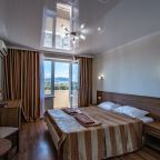 Двухместный (Номер "Стандарт" тариф "Путёвка с лечением"), Санаторий Русь