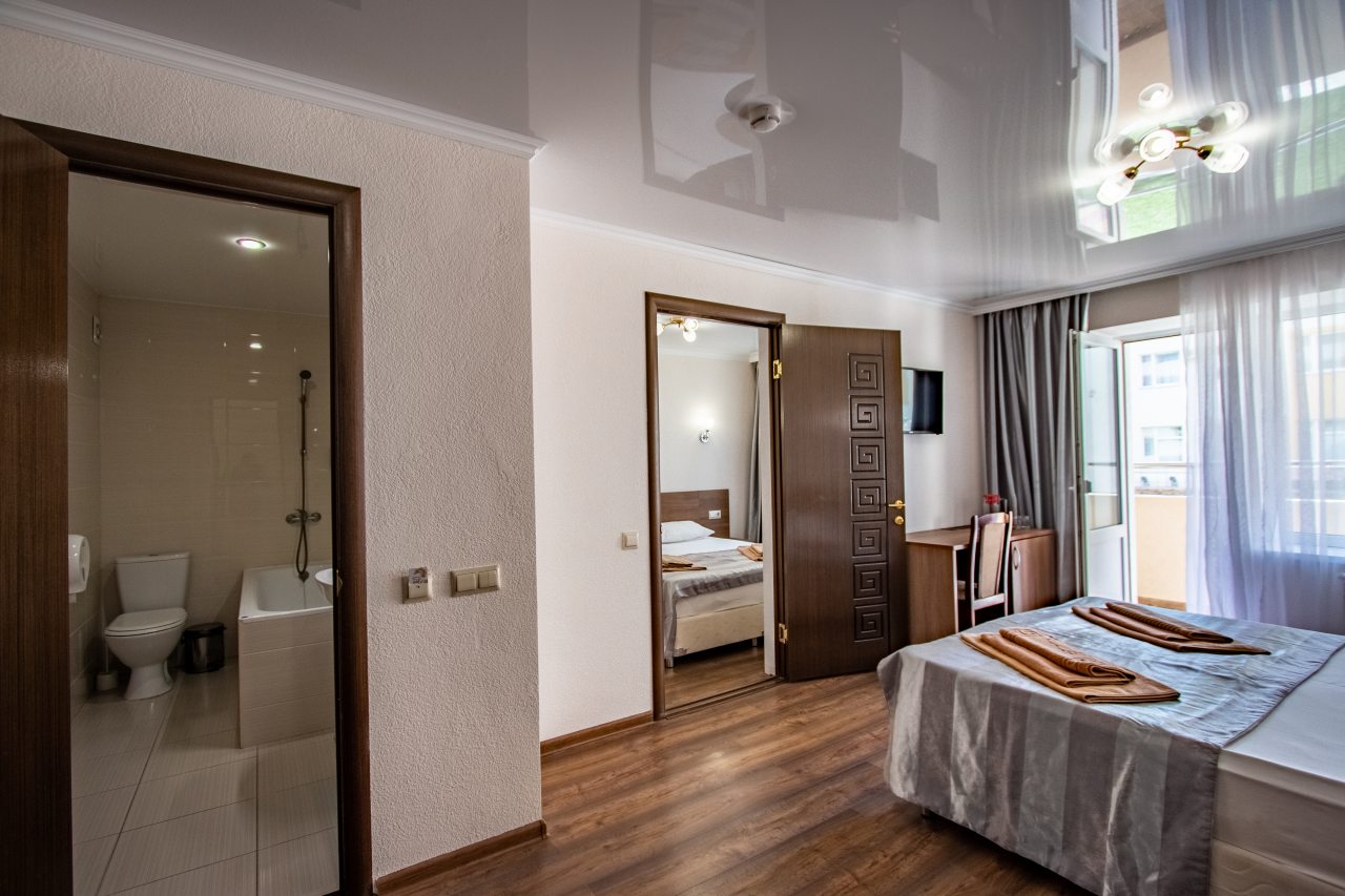 Четырехместный (Двухкомнатный номер 