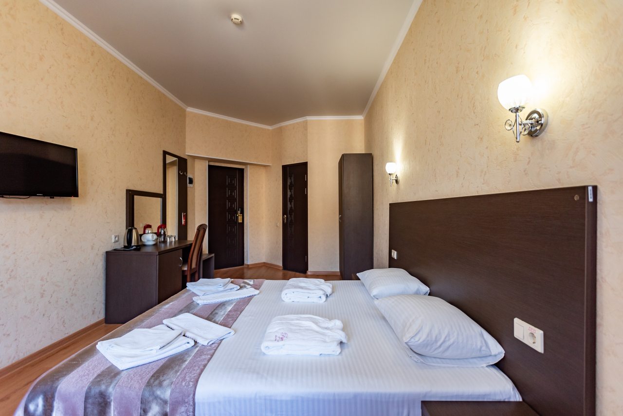 Четырехместный (Двухкомнатный номер 