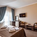 Двухместный (Номер "Премиум" тариф "Путёвка с лечением"), Санаторий Русь