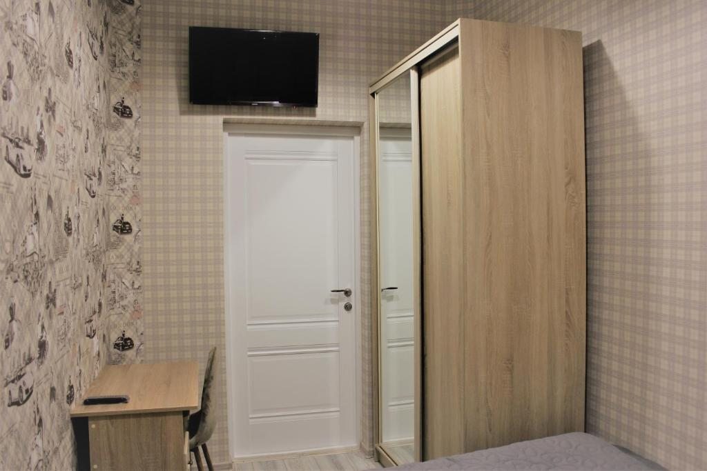 Двухместный (Стандартная двухместная комната с 1 кроватью и общей ванной комнатой) хостела O'Key Home, Ростов-на-Дону