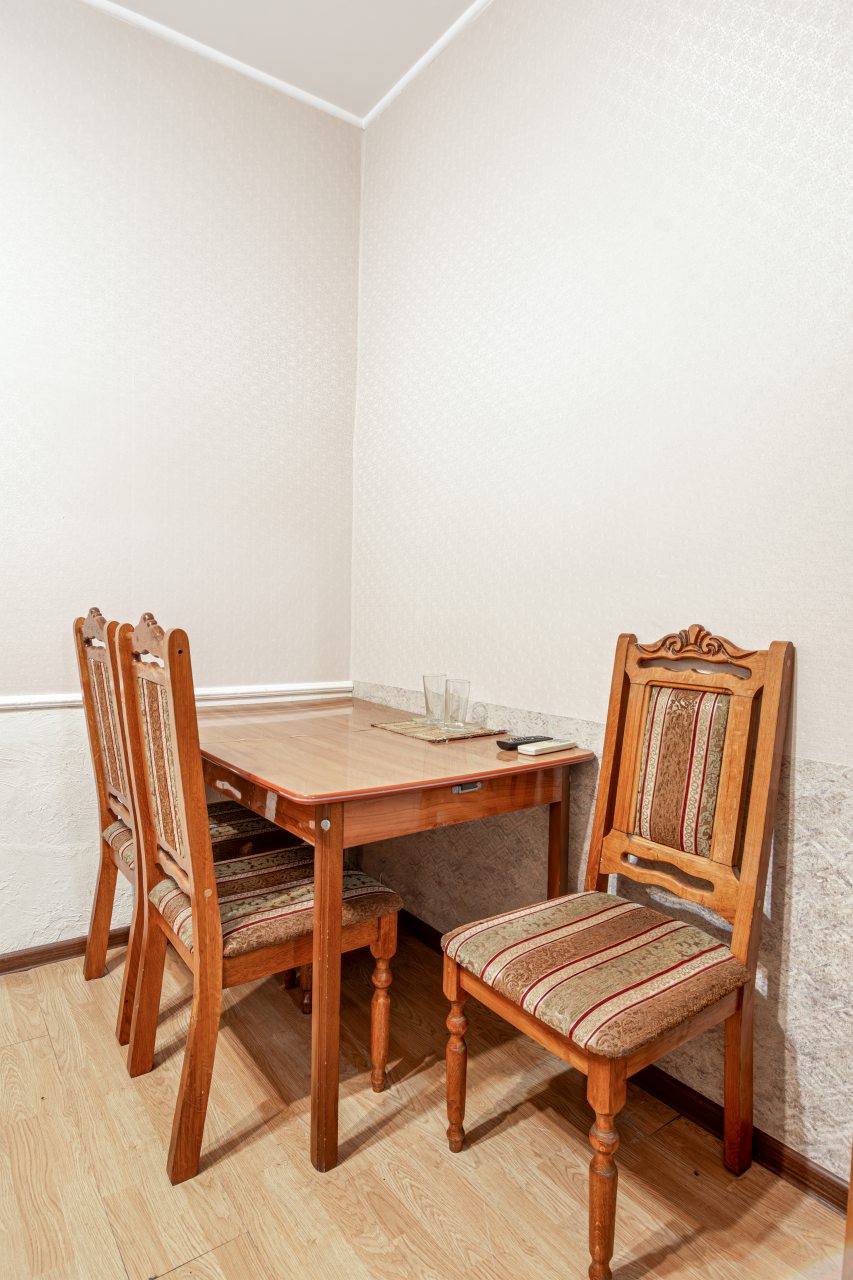 Полулюкс (С 2-мя раздельными комнатами без балкона), Гостиница Ника