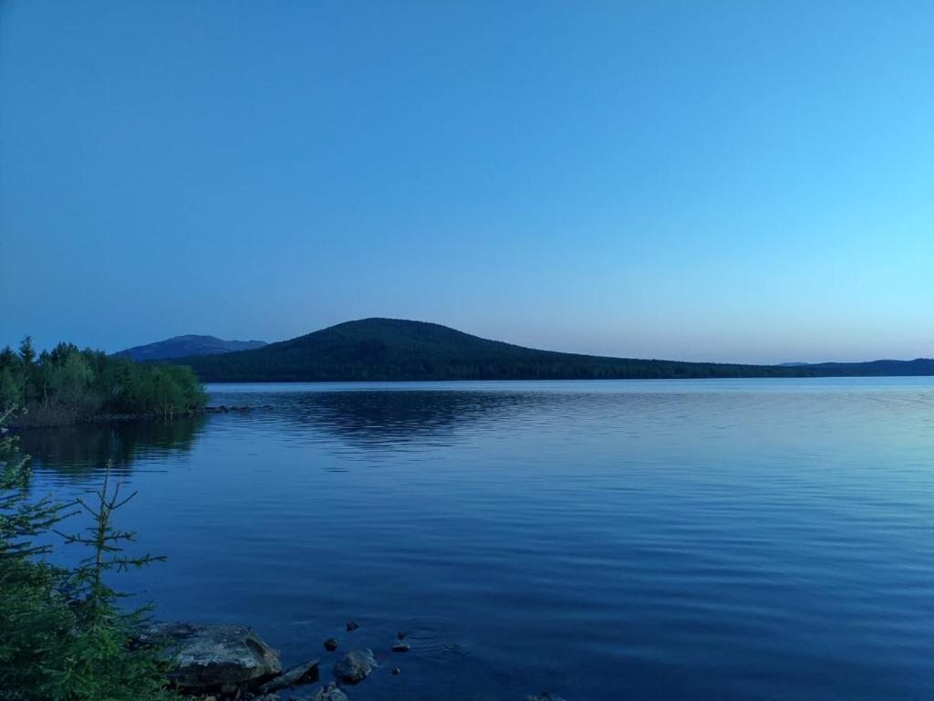 Семейный (Семейный номер с видом на озеро), Домик на берегу Зюраткуля