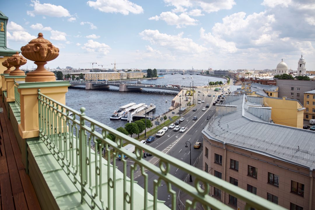 Вид на реку, River Palace Hotel