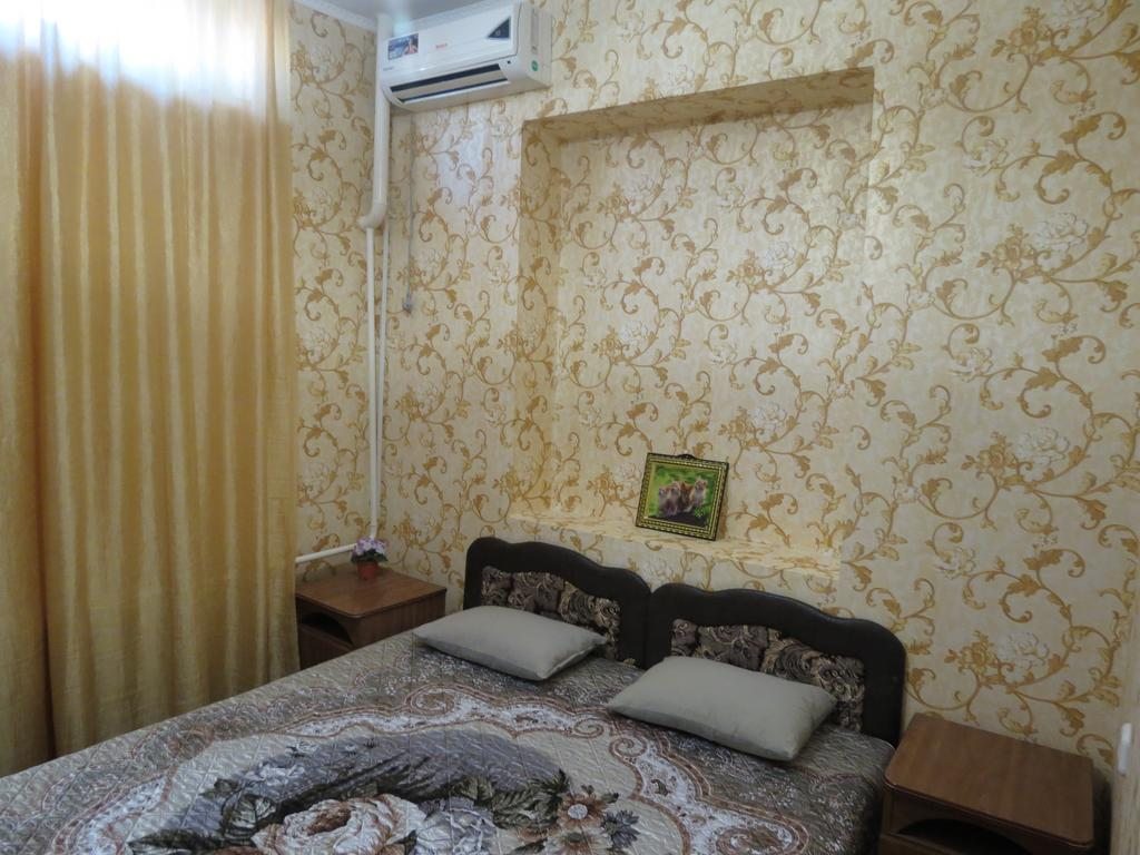 Двухместный (Двухместный номер с 2 отдельными кроватями) гостевого дома Островок на Новороссийской, Анапа