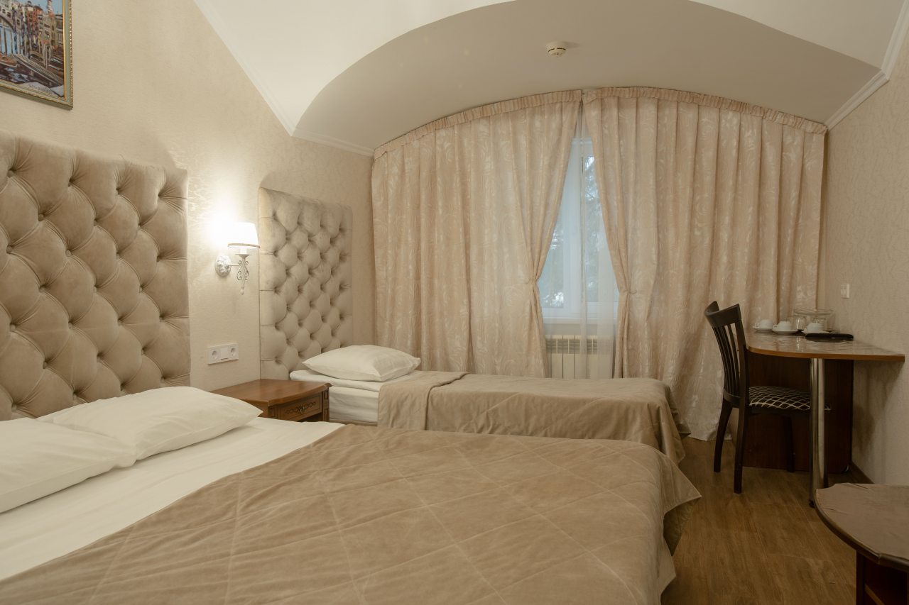 Трехместный (Комфорт без балкона), Отель Империал