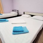 Трехместный номер с отдельным входом и небольшой террасой