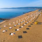 Наш отель - это идеальное место для отдыха на берегу моря