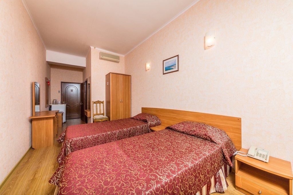 Двухместный (Двухместный с двуспальной кроватью) гостиницы Олимп, Анапа