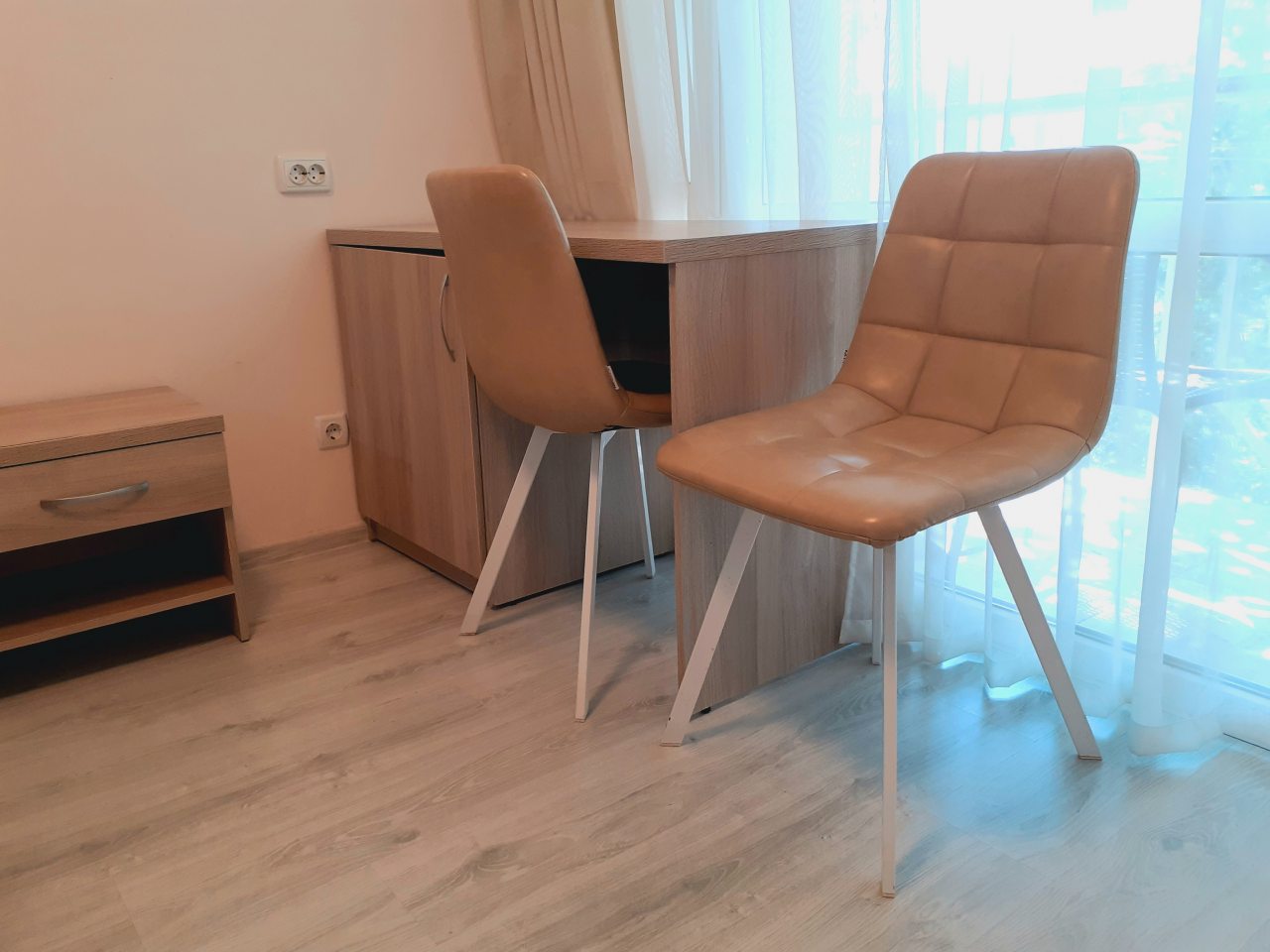 Рабочее место в номере