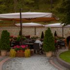 Беседки для отдыха, Forrest Terrace Hotel