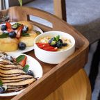 Доставка еды и напитков в номер, Forrest Terrace Hotel