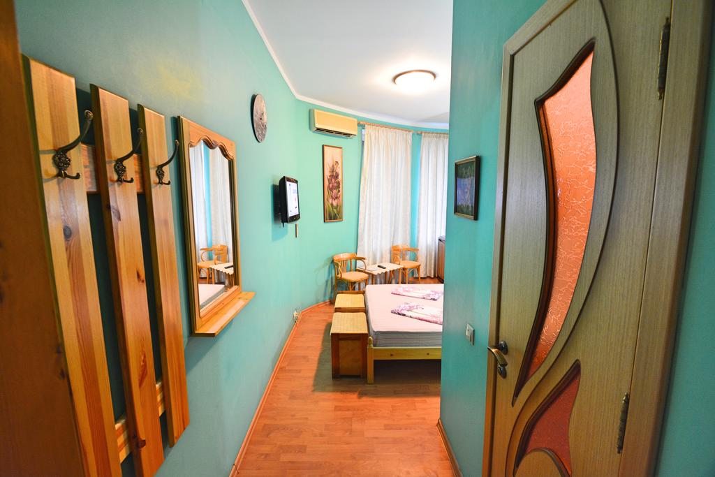 Двухместный (Улучшенный двухместный номер с 1 кроватью) гостевого дома Сказка, Криница