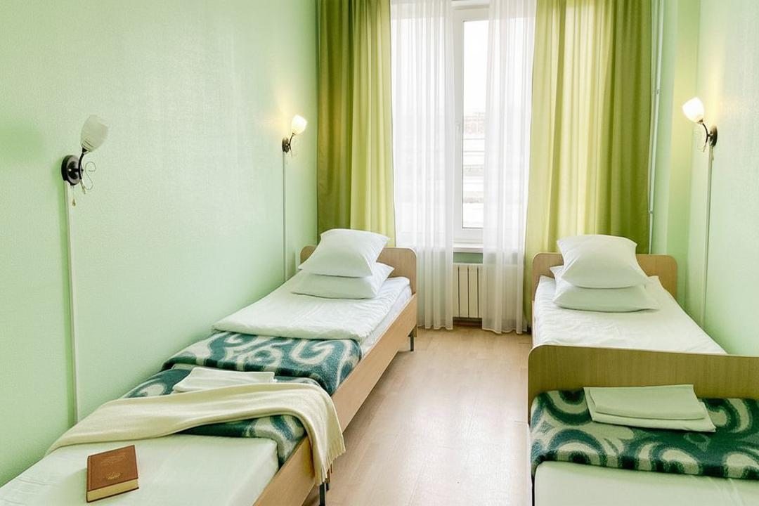 Четырехместный (Кровать в 4-местном женском номере эконом), Отель SMART HOTEL Екатеринбург