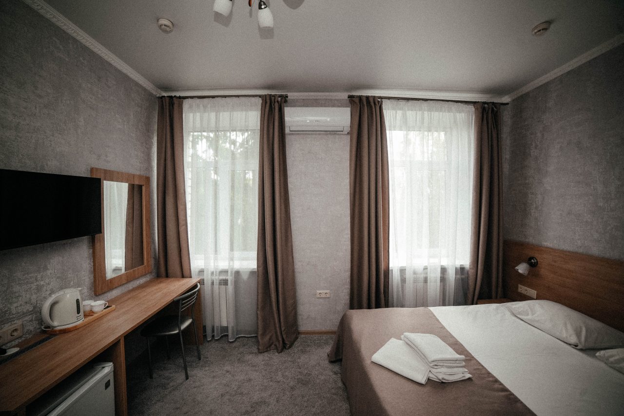Двухместный (Стандарт с двуспальной кроватью) гостиницы На Сайдашева, Казань