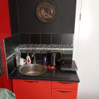 На кухне есть всё для длительного проживания