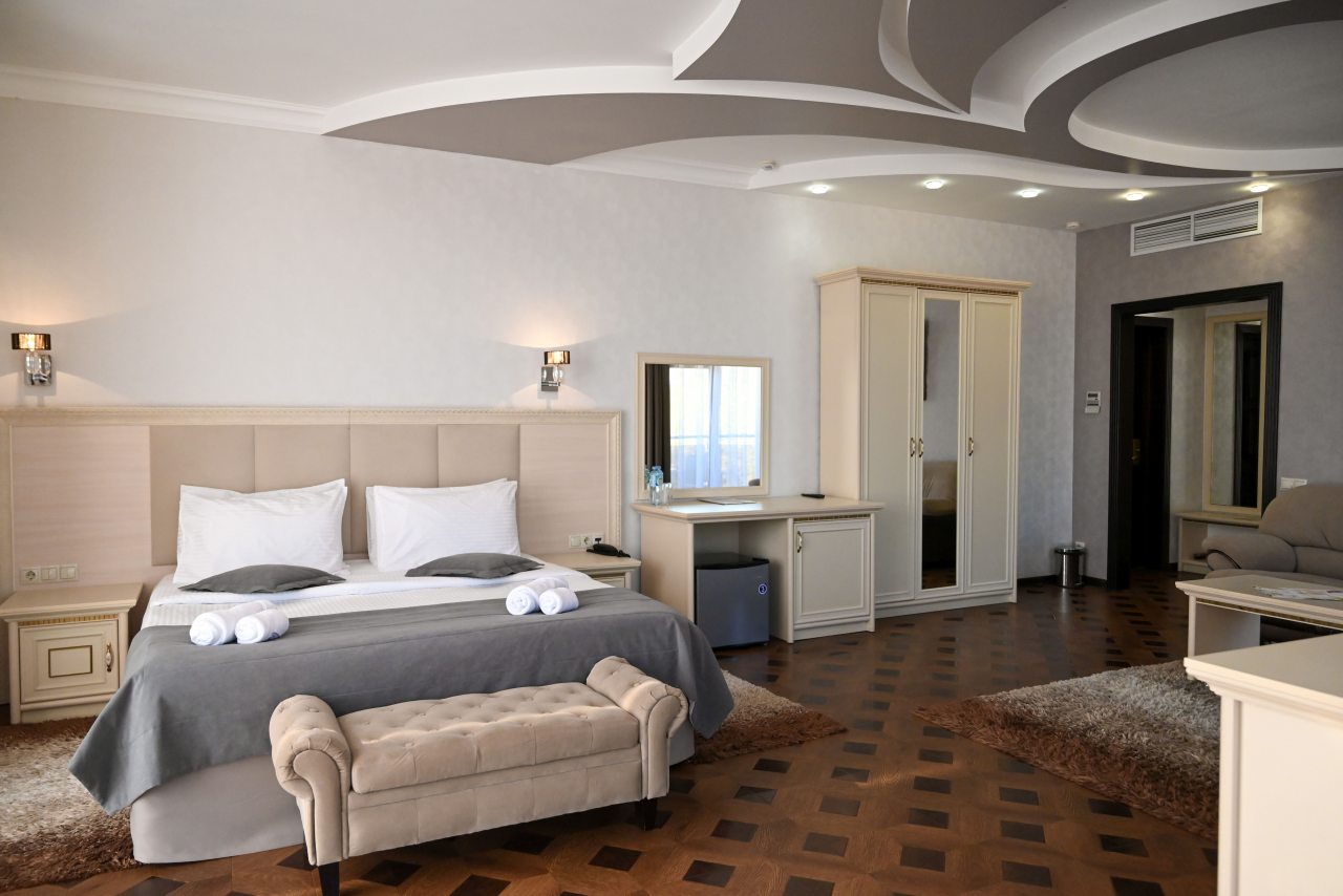 Люкс (Супер), Отель Shine House