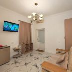 Люкс (Двухкомнатный, четырехместный номер, 1 этаж, своя личная зона отдыха), Гостевой дом Сота