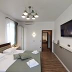 Четырехместный (Номер 4. Люкс с балконом), Гостевой дом Сота