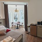 Трехместный (Номер 5 ЛЮКС. Три раздельных спальных места.), Гостевой дом Сота