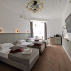 Трехместный (Номер 5 ЛЮКС. Три раздельных спальных места.), Гостиница Сота