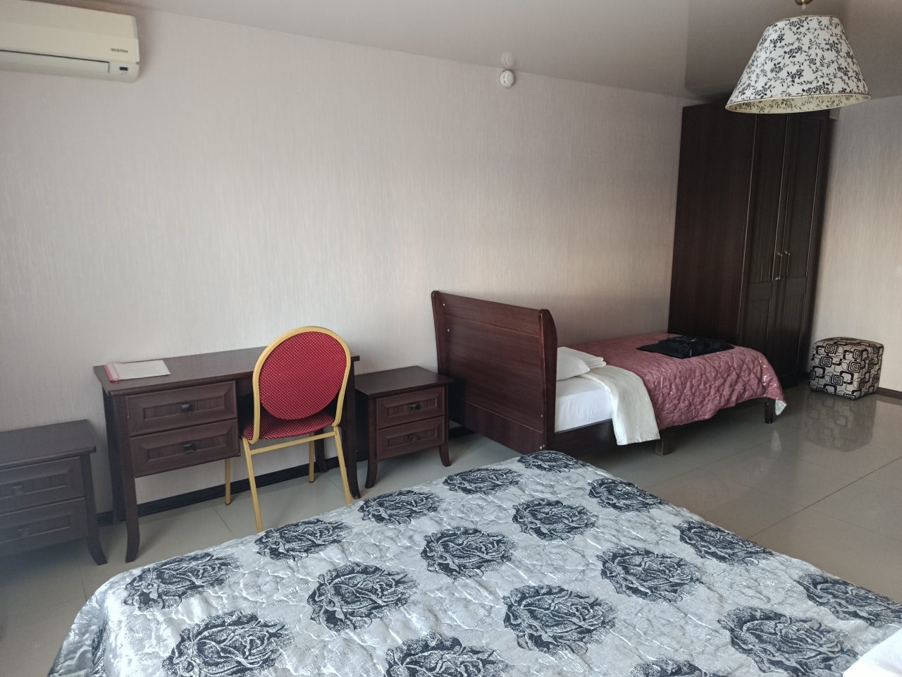 Трехместный (Стандарт трехместный), Гостиница Френд Hotel