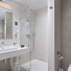 Двухместный (Улучшенный Оптимум 2-местный 1-комнатный), Отель Alean Family Biarritz 4*