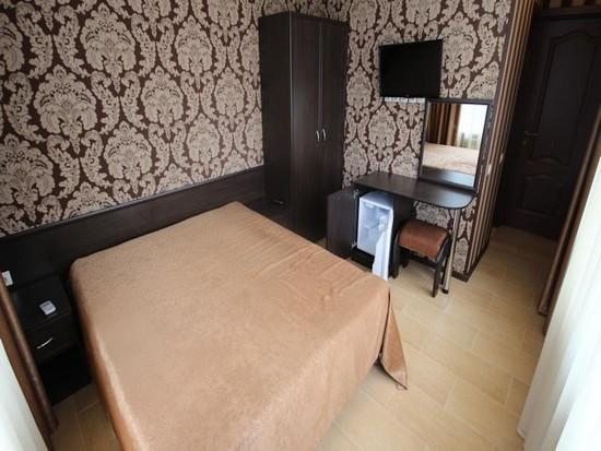 Двухместный (Стандартный двухместный номер с 1 кроватью или 2 отдельными кроватями) гостиницы Вилла Босса, Адлер