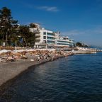 Галечный пляж, Апарт-отель SANREMO