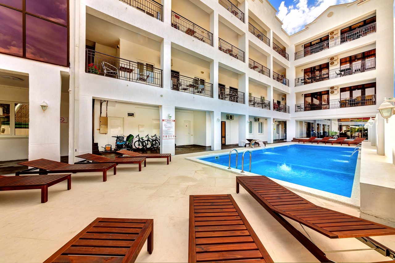 Отель Азария, Геленджик