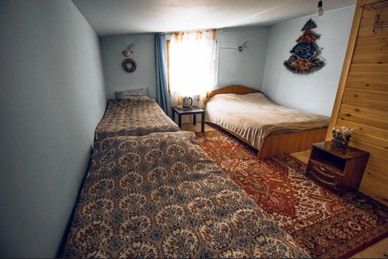 Сьюит (4-х местный номер с удобствами) турбаз Алтайские дачи, Онгудай