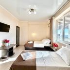 Трехместный номер с видом на море