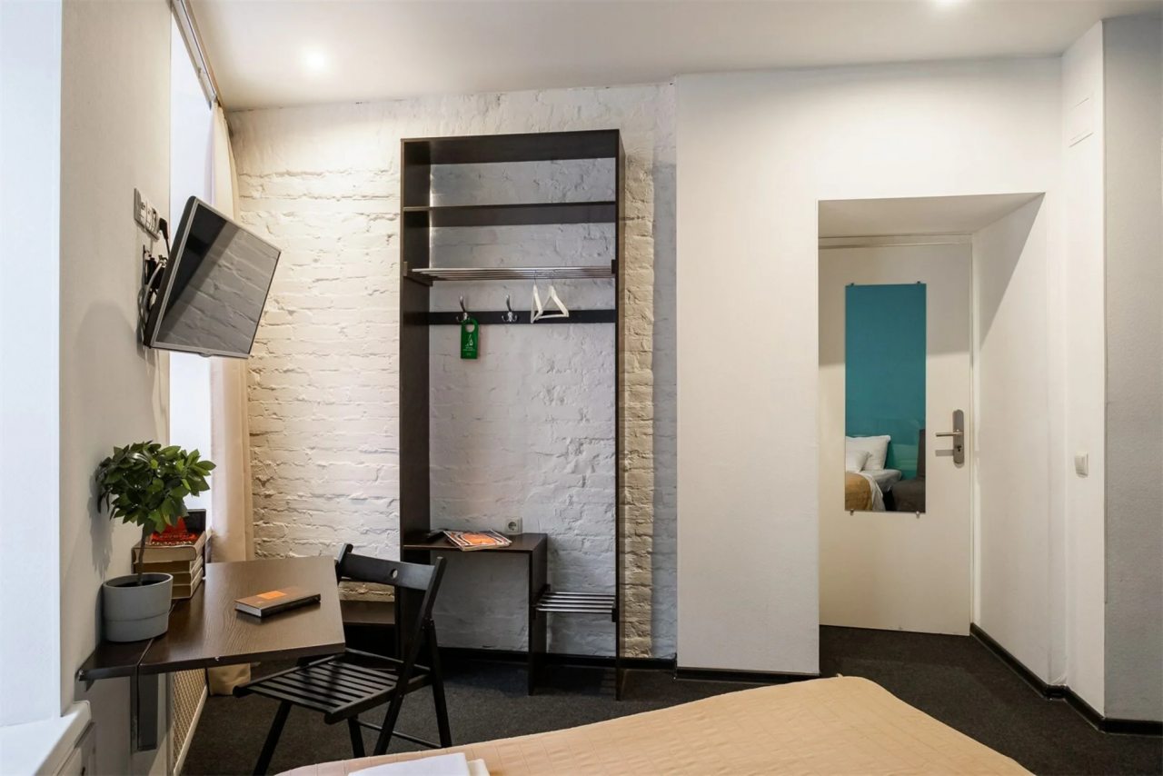 Трехместный (Комната Комфорт), Меблированные комнаты Казанская 43