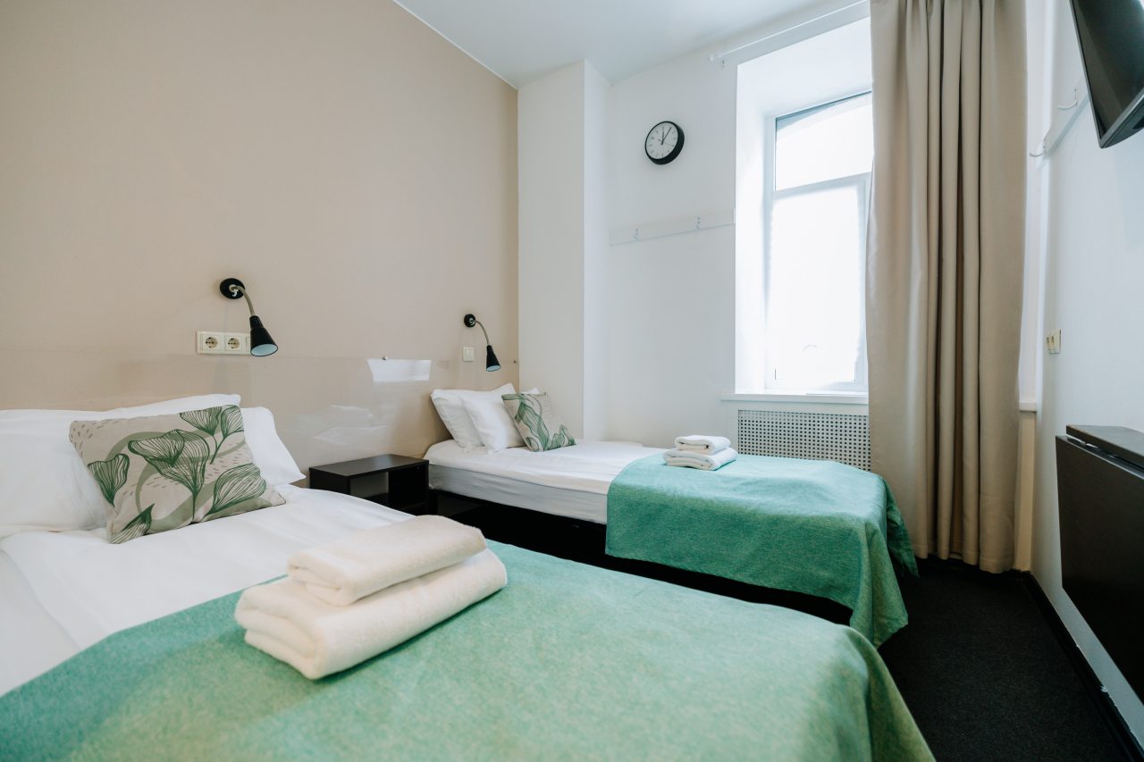 Двухместный (Комната Стандарт с двуспальной или двумя односпальными кроватями), Меблированные комнаты Казанская 43