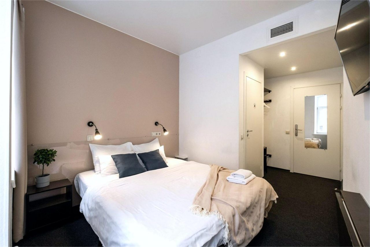 Двухместный (Комната Стандарт с двуспальной или двумя односпальными кроватями), Меблированные комнаты Казанская 43