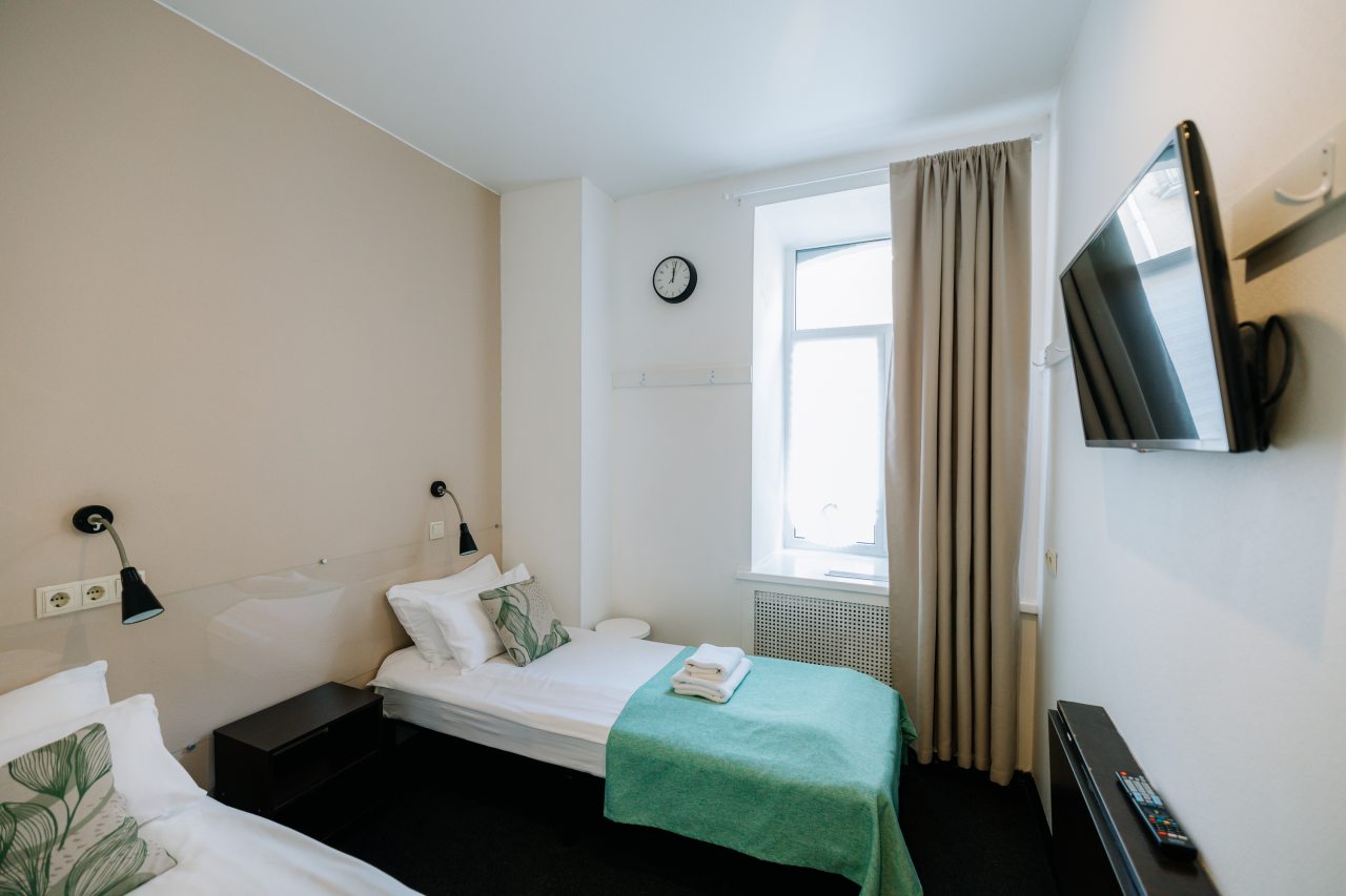 Двухместный (Комната Стандарт с двуспальной или двумя односпальными кроватями), Меблированные комнаты Казанская 43