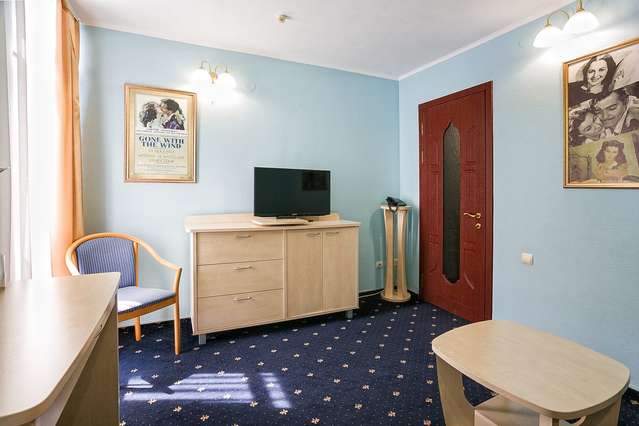 Полулюкс (Двухкомнатный (DELUXE 2) 2-х местный - 1, 2, 3, 4 этаж), Отель 1001 Ночь