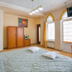 Люкс (Двухкомнатный (LUXE) 4-х местный - 4 этаж), Отель 1001 Ночь