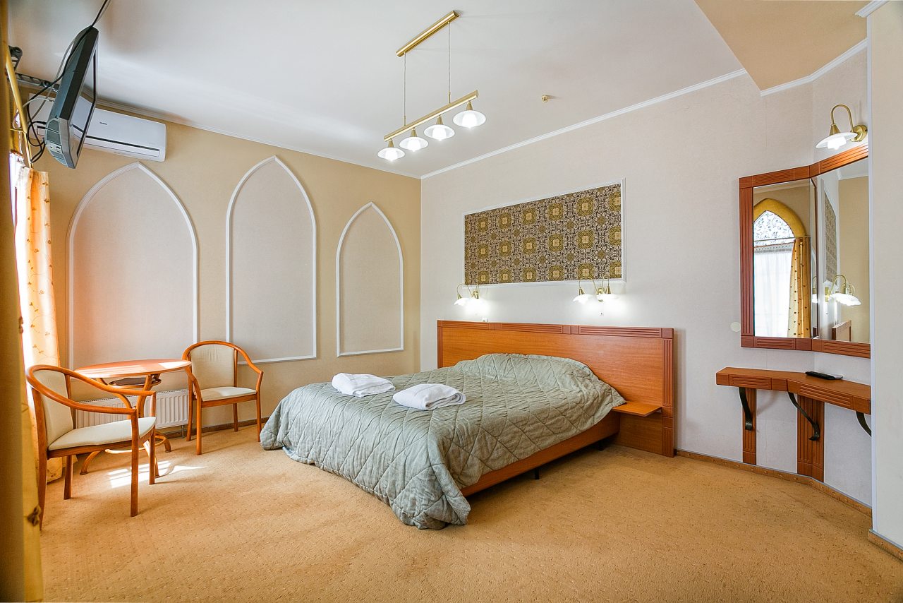 Люкс (Двухкомнатный (LUXE) 4-х местный - 4 этаж), Отель 1001 Ночь