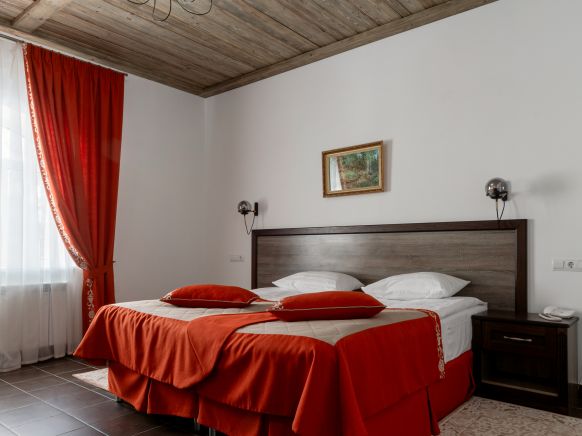 Фотография номера гостиницы Русская деревня