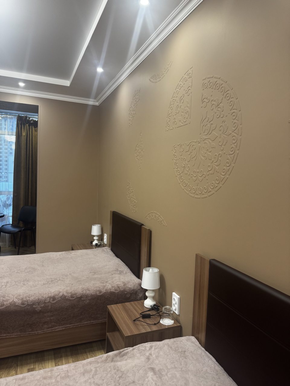 De Luxe (Трехместный номер), Гостиница Чемодан