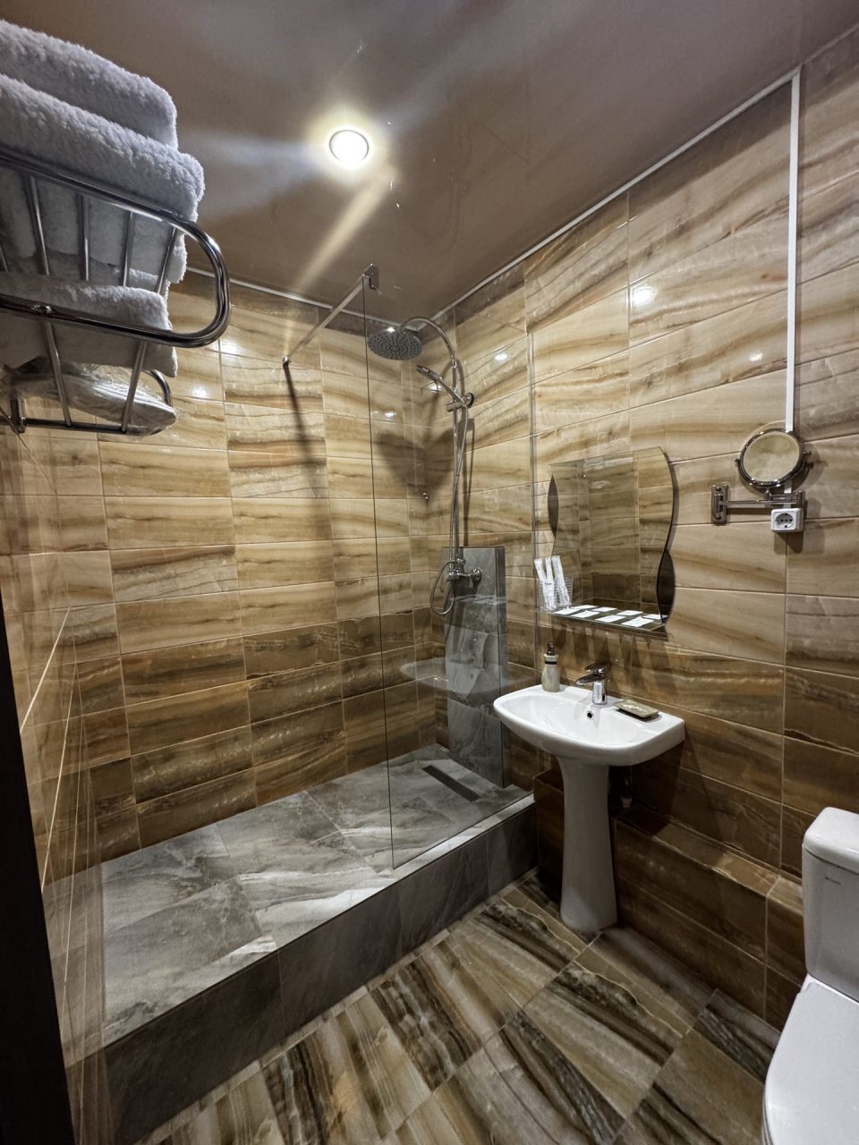 De Luxe (Двухместный номер с 2 отдельными кроватями), Гостиница Чемодан