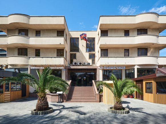 Family Park Hotel by Sun City Hotels
