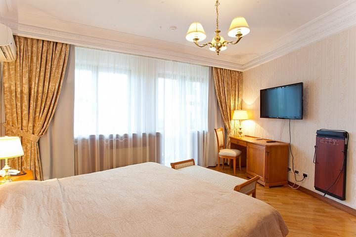 Сьюит (4-комнатый, Империал) отеля Империал Парк Отель и СПА, Рогозинино