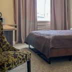 Полулюкс, Отель Park Hotel