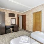 Четырехместный (Двухкомнатный балкон/без балкона), Гостиница Пальма