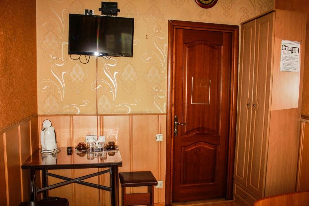 Двухместный (Бюджетный двухместный номер с 2 отдельными кроватями) отеля Визит, Улан-Удэ