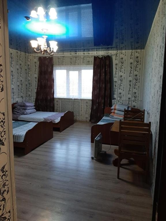 Трехместный (Трехместный номер с общим туалетом) отеля Дворянское гнездо, Улан-Удэ