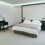 Студио (Номер Студия), Отель Чингисхан